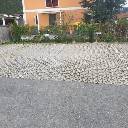 & Hofacker Apartment *
